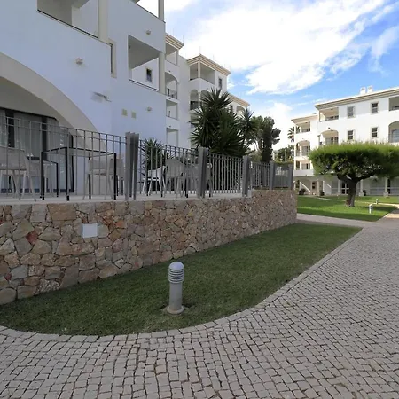 Petra Apartahotel 4*