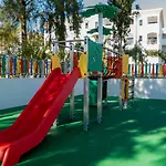 维拉佩特拉公寓式酒店