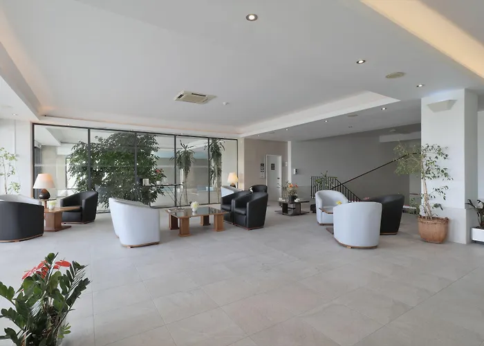 Lejlighedshotel Petra 4*